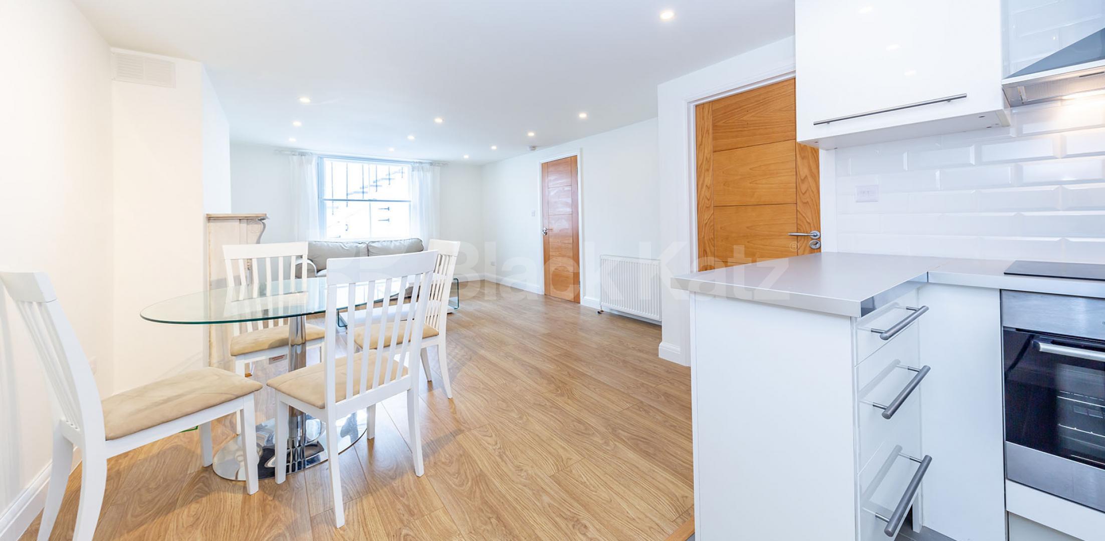 Modern furnished two bed mins to Regents Park and Camden Tube  Parkway, Regents Park